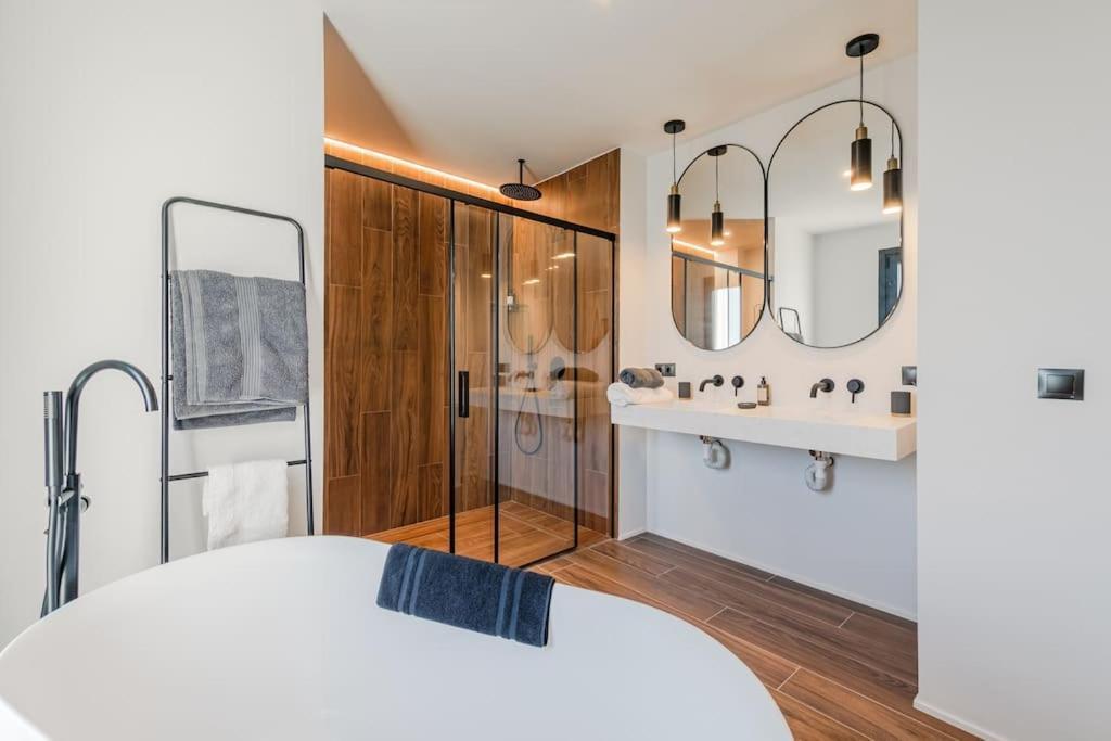 Villa Con Piscina Privada Gelves 外观 照片