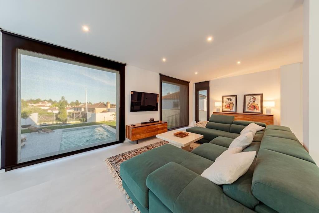 Villa Con Piscina Privada Gelves 外观 照片