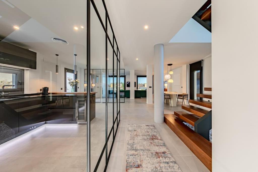 Villa Con Piscina Privada Gelves 外观 照片