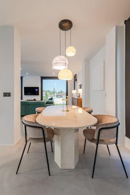 Villa Con Piscina Privada Gelves 外观 照片