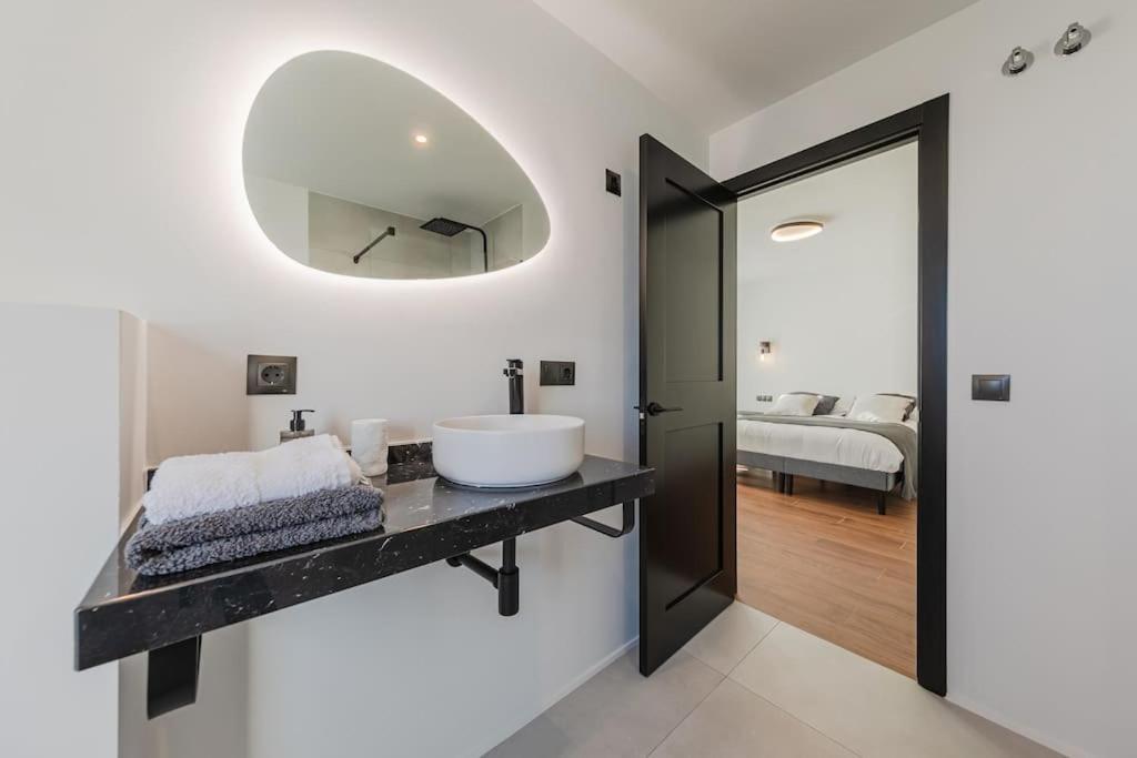 Villa Con Piscina Privada Gelves 外观 照片